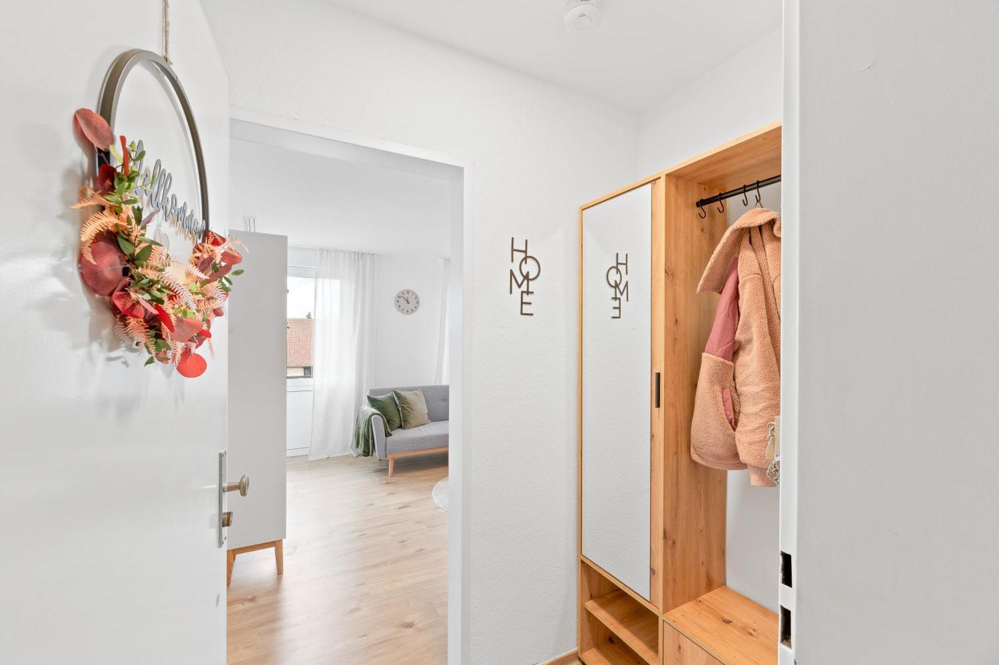 Wohlfuehl-Apartment I Zentral I Balkon I Kueche Fellbach Extérieur photo